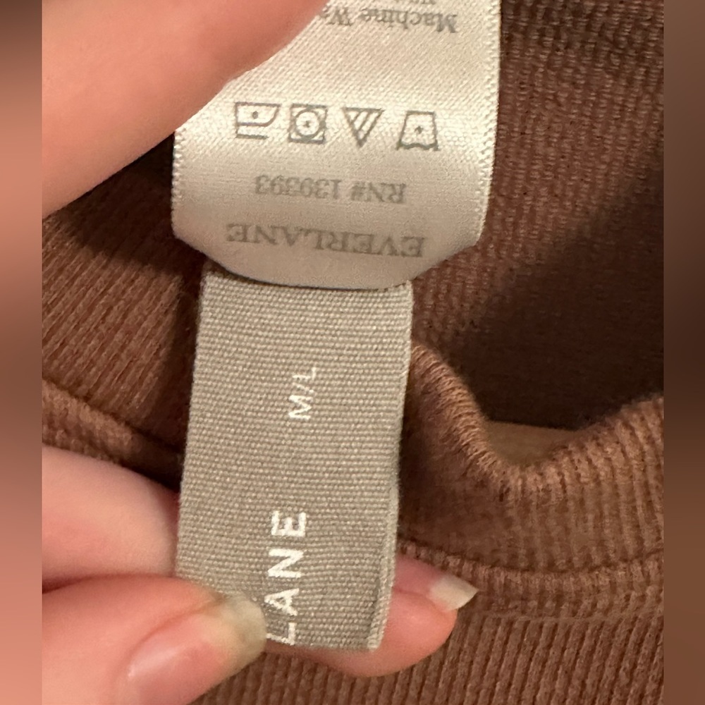 Cropped Stretchy Everlane T-shirt Size M - Picture 2 of 4